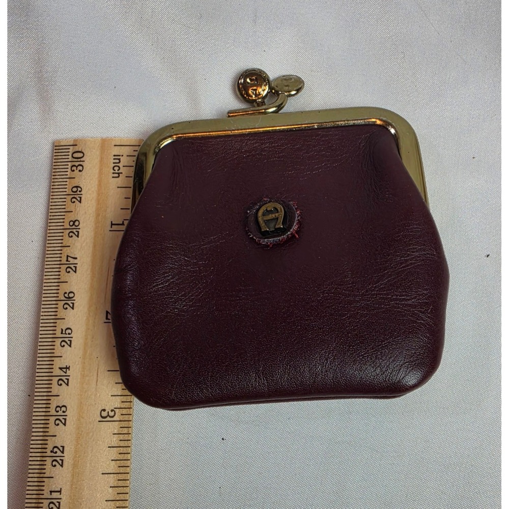 Vintage Etienne Aigner Burgundy Leather Kiss Lock Coin Purse 70s Gold Logo - Picture 5 of 6
